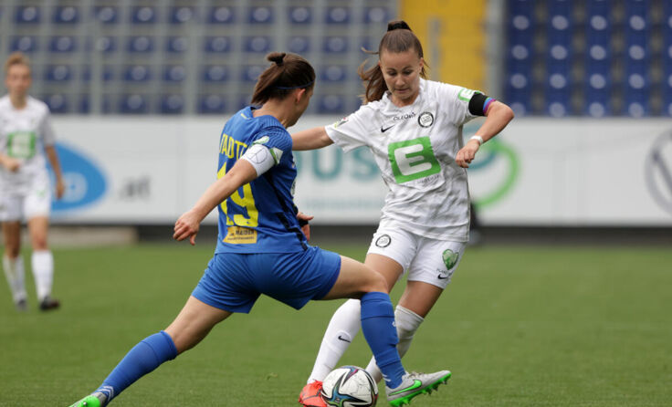 Annabel Schasching (r.) wurde zum besten Spielerin der Saison gewählt. (Foto: GEPA pictures)