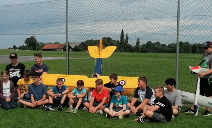 Das Projekt Modellfliegen begeisterte die Schüler. (Foto: BBMS Taufkirchen)