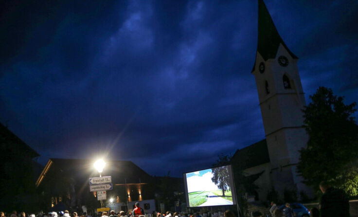 In Taufkirchen findet ein Open Air Sommerkino statt. (Foto: volker weihbold)