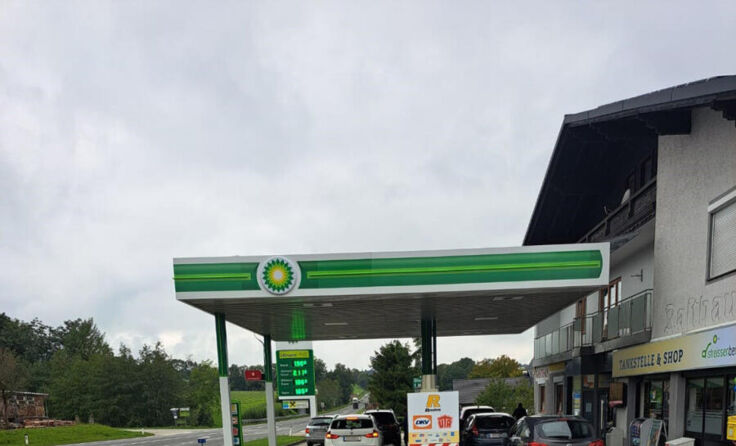 Die Preise an den Tankstellen sind seit Monatsbeginn in die Höhe gestiegen. (Foto: Tarabic)