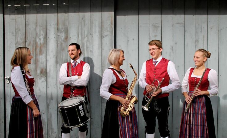 Die Subener Musiker laden zum Herbstkonzert. (Foto: MK Suben)