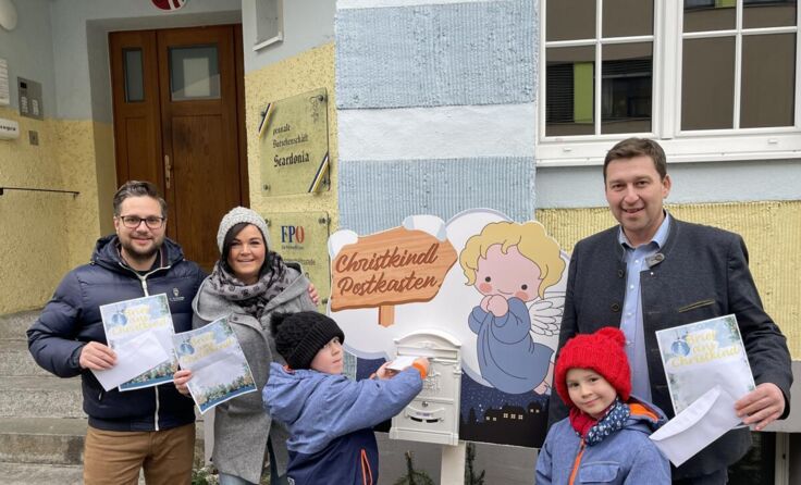 Achim Sedelmaier, EGR Johanna Krautzer mit Kilian und Justus sowie Stefan Schneebauer (Foto: FPÖ)