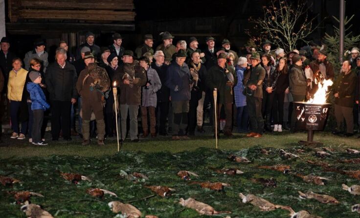 Zahlreiche Jäger aus dem Bezirk nahmen an der Hubertusmesse statt. (Foto: Privat)
