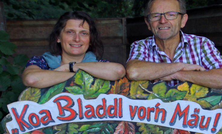 Petra Seyfried und Hans Hermandinger stellen ihre Werke vor. (Foto: F.X. Helm)