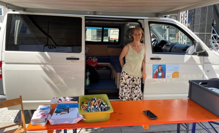 Marisa Zerza und ihr Team besuchen mir ihrem Beratungsbus auch Kindergärten. (Foto: Privat)