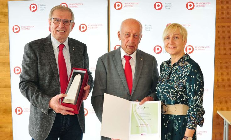 Landespräsident Heinz Hillinger, Friedrich Putschögl und Landessekretärin Jutta Kepplinger.
