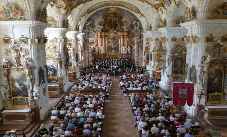 Die Klosterkirche Raitenhaslach ist Schauplatz des Konzerts. Foto: Heuwieser