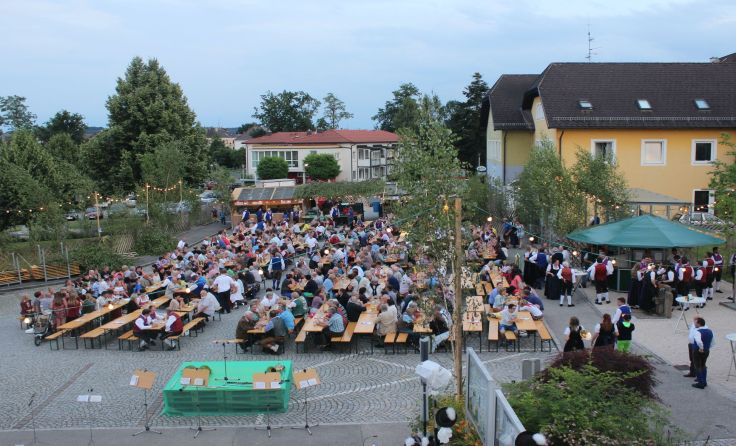 Die Trachtenmusik Neukirchen lädt zu einem zweitägigen Dorffest ein. Foto: Privat