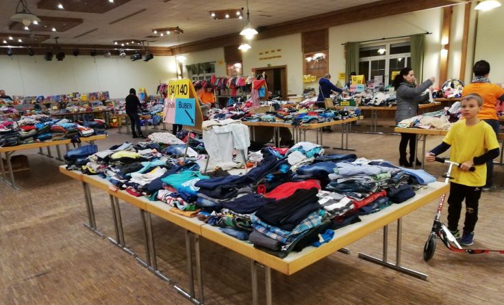 Rund 13.000 Artikel werden auf dem Kinderwarenbasar angeboten. Foto: Privat