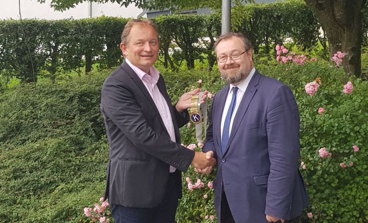 Gerald Hamminger (r.) mit seinem Vorgänger Gerhard Reinthaler Foto: Kiwanis