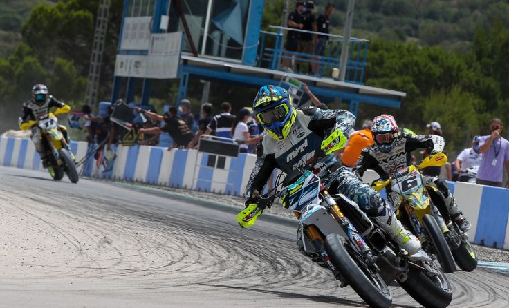 Lukas Höllbacher geht in der Spanischen Supermoto-Meisterschaft an den Start. Foto: Valterpress