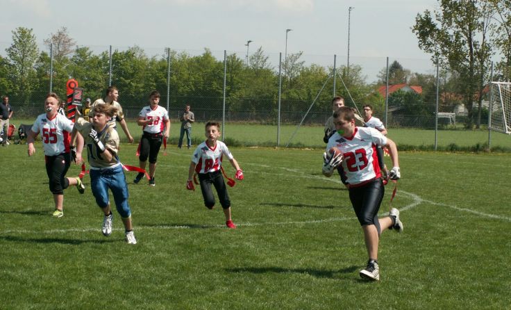 Das Flagteam der Wildcats startet wieder mit dem Training. Foto: Wildcats