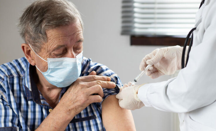 Dem Bezirk stehen 1.000 zusätzliche Impfdosen zur Verfügung. (Foto: Melinda Nagy/Shutterstock.)