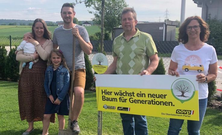 Bei der Altheimer Jungfamilie Bruckbauer wurde ein Baum gepflanzt. (Foto: Privat)