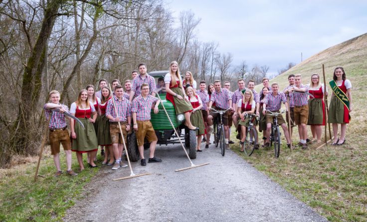 Die Landjugend Weng-Mining veranstaltet den Landesentscheid im Pflügen. (Foto: LJ Weng-Mining)