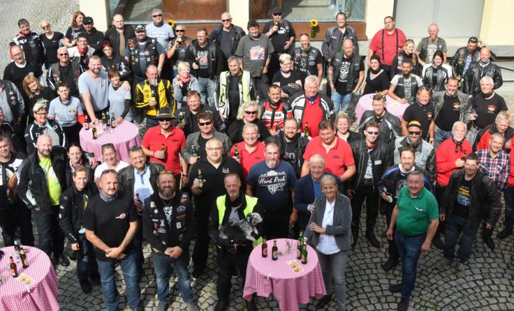 Die Biker wurden in Altheim freundlich in Empfang genommen. (Foto: Vorich)