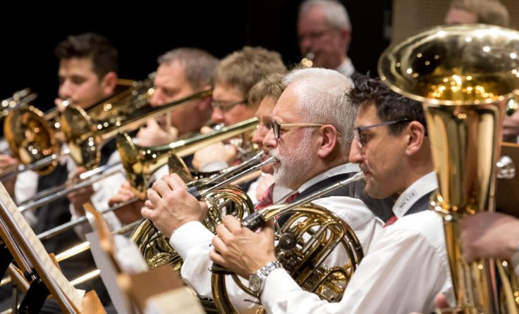Die WACKER-Werkkapelle spielt wieder ihre beliebte Herbstserenade. (Foto: WACKER)