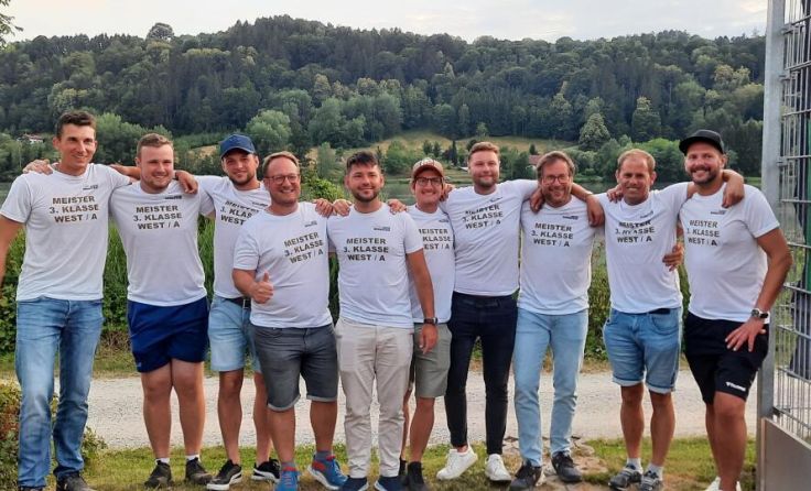 Die 2. Mannschaft der Union Wernstein freute sich über den Meistertitel. (Foto: Union Wernstein)