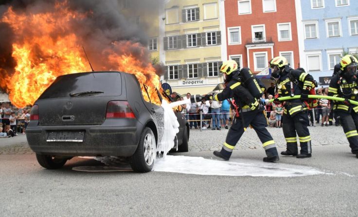 Am Schärdinger Stadtplatz fanden auch Einsatzübungen statt. (Foto: FF Schärding)