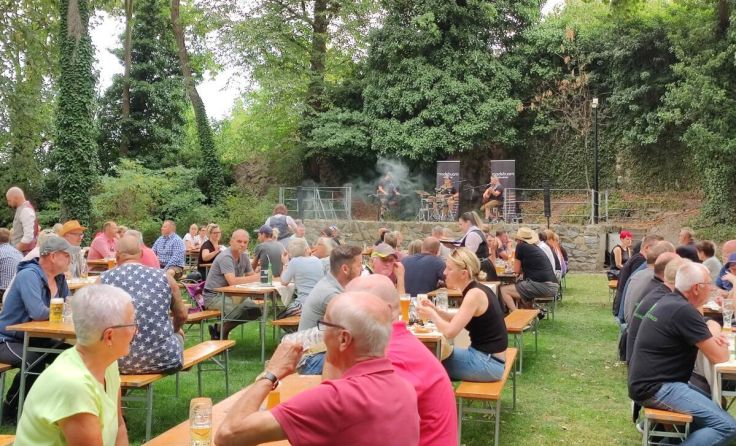 Der malerische Schlosspark ist Schauplatz der Veranstaltungen. (Foto: Privat)