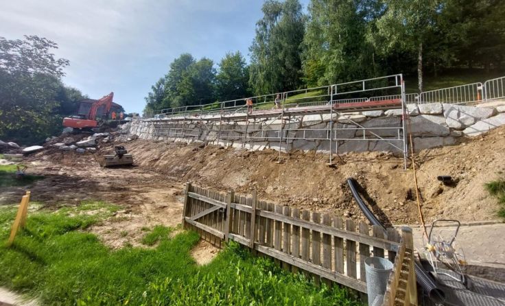 Unter anderem werden neue Gehsteige errichtet. (Foto: Gemeinde Vichtenstein)