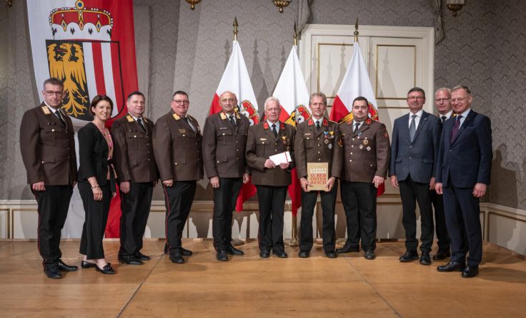 Die Schärdinger Delegation bei der Ehrung im Linzer Redoutensaal (Foto: Land OÖ/Peter Mayr)