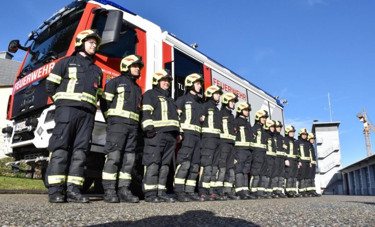 13 Kameraden konnten sich über das Leistungsabzeichen freuen. (Foto: FF Schärding)
