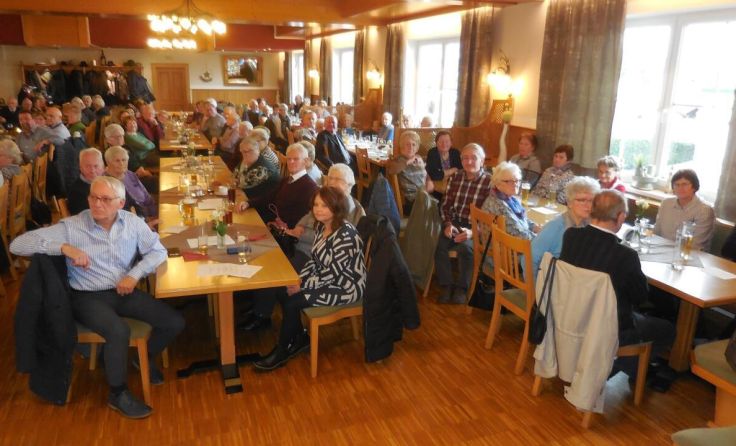 135 Menschen kamen zur Weihnachtsfeier des Schardenberger Seniorenbunds. (Foto: SB Schardenberg)