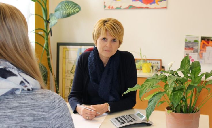 Christine Oberndorfer von der Caritas-Sozialberatungsstelle Schärding (Foto: Caritas)