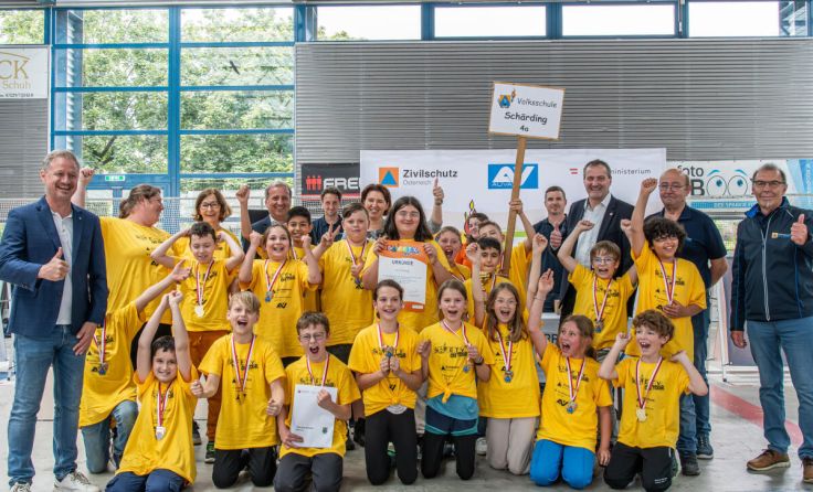 Die 4a der Volksschule Schärding holte sich den Landessieg. (Foto: OÖ Zivilschutz)