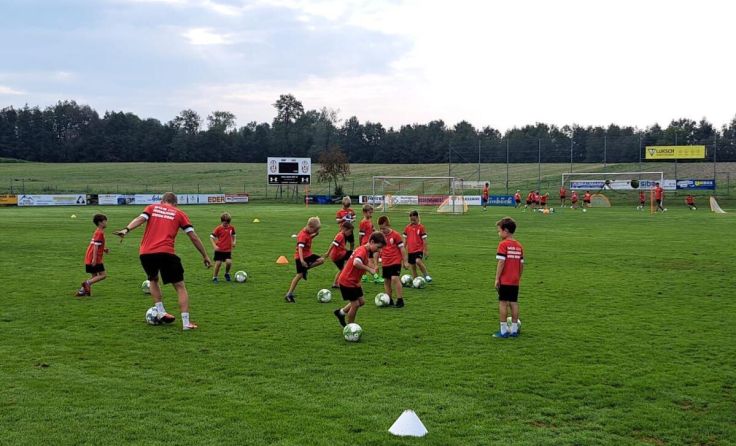 Drei Tage lang trainierten die Nachwuchskinder beim Camp in Dorf. (Foto: Union SGS Dorf)
