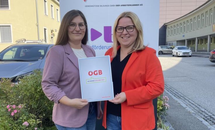 Bianca Scharnböck (r.) übernahm das Amt von Kathrin Reynard. (Foto: ÖGB Schärding)