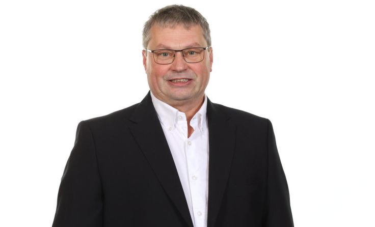 Der SPÖ-Bezirksvorsitzende Karl Walch fordert Maßnahmen in Sachen Schulbauprojekte. (Foto: SPÖ)