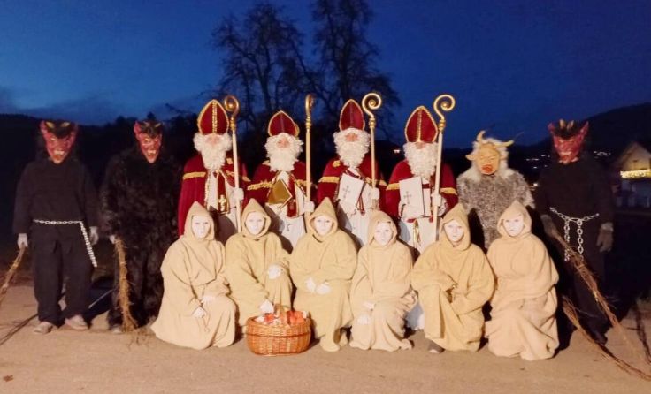 In vier Gruppen aufgeteilt waren die JVPler in Vichtenstein unterwegs. (Foto: JVP Vichtenstein)