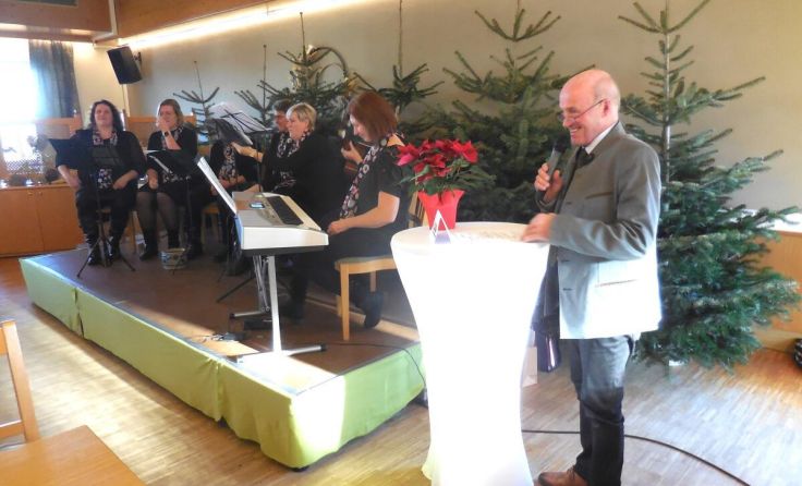 Obmann Sepp Schachner (r.) und der "Chorminimal" (Foto: SB Schardenberg)