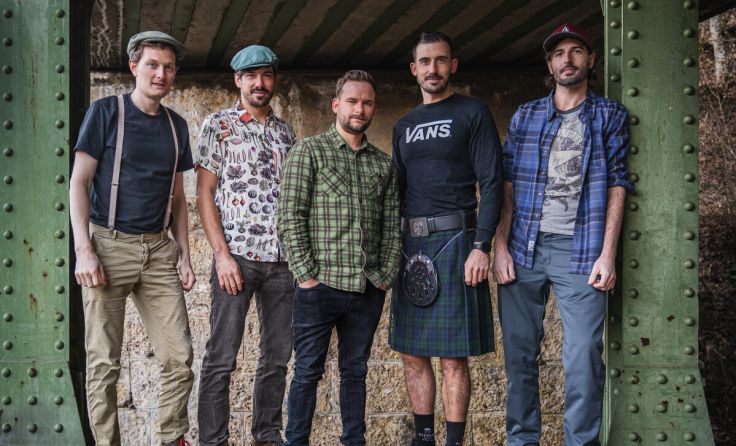 Die Band Scotch sorgt für irische Klänge in Zell. (Foto: Manuel Kurz)