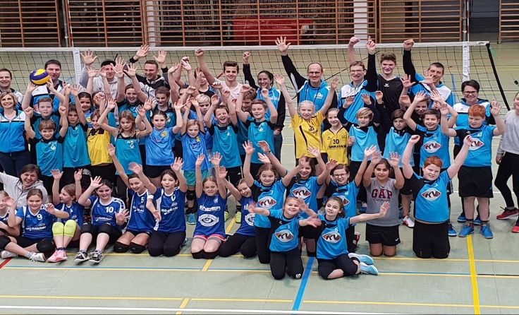 Die Kinder boten tolle Leistungen und hatten sichtlich Spaß dabei. Foto: Kremstal Volley