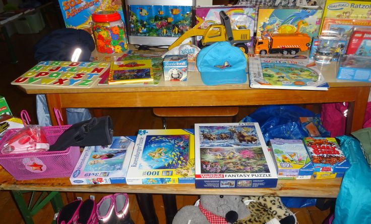 Spielsachen und Kinderartikel suchen neue Besitzer. Foto: EKiZ Brummkreisel