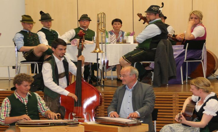 Im Pernsteinsaal wird im Rahmen des Kulturfrühlings zünftig aufgespielt. Foto: LMS Kirchdorf