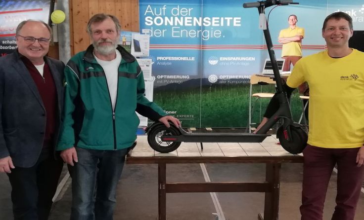 Bürgermeister Franz Karlhuber, Karl Mörtenhuber und Stefan Epner (v.l.) Foto: Gemeinde Wartberg