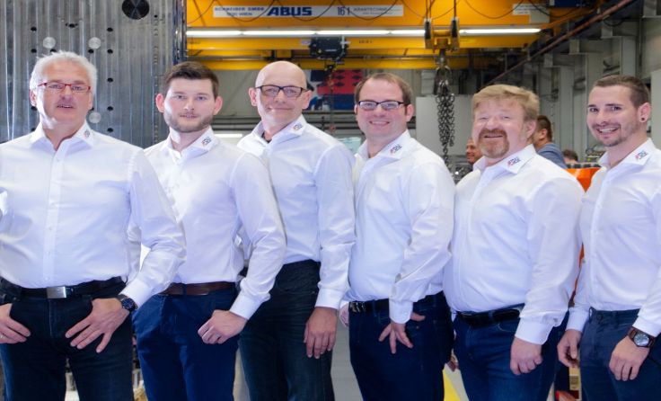 Das Team der FDU Hotrunner GmbH ist startklar. Foto: FDU Hotrunner GmbH