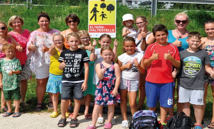 Die Elternhaltestelle kommt bei Kindern und Eltern gut an. Foto: Gemeinde Kremsmünster