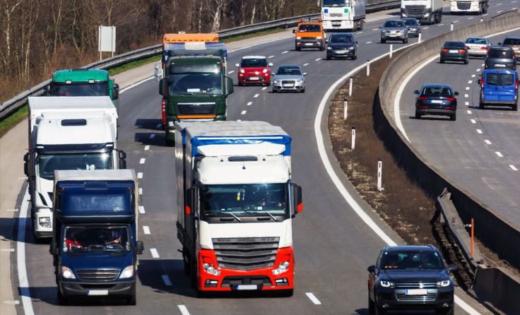 Bei längeren Fahrten sollte nach 200 Kilometern eine Rast eingelegt werden. Foto: Wodicka