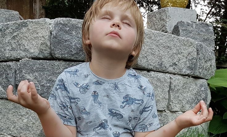 Auch die Kinder freuen sich über die Angebote wie Yoga. Foto: Gemeinde Pasching