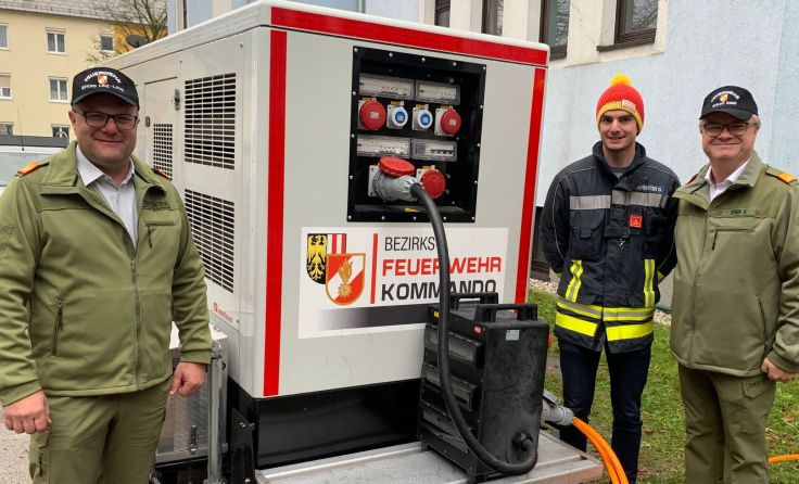 Das Bezirksfeuerwehrkommando sicherte die Stromversorgung. Foto: Marktgemeinde Neuhofen
