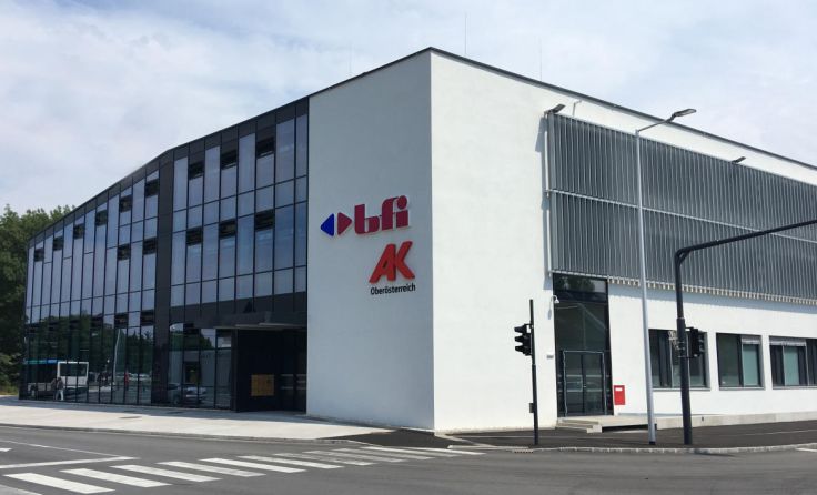 Die AK-Bezirksstelle in Traun ist auch weiterhin für ihre Mitglieder da. (Foto: Tips)