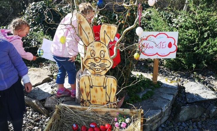 Bei den Stationen gab es Corona-konform Ostereier für die Kinder. (Foto: privat)