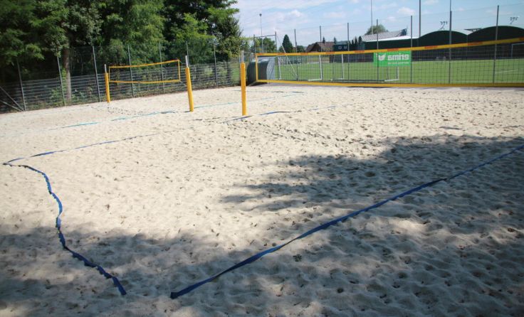 Der Beachvolleyballplatz im Waldbad steht für volle Action bereit. (Foto: privat)
