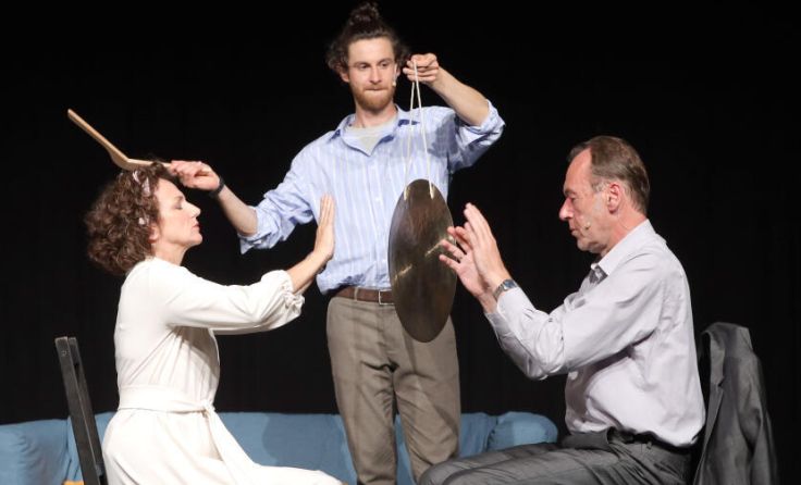 Das Schauspieltrio sorgt für beste Stimmung beim Sommertheater Traun. (Foto: Werner Redl)