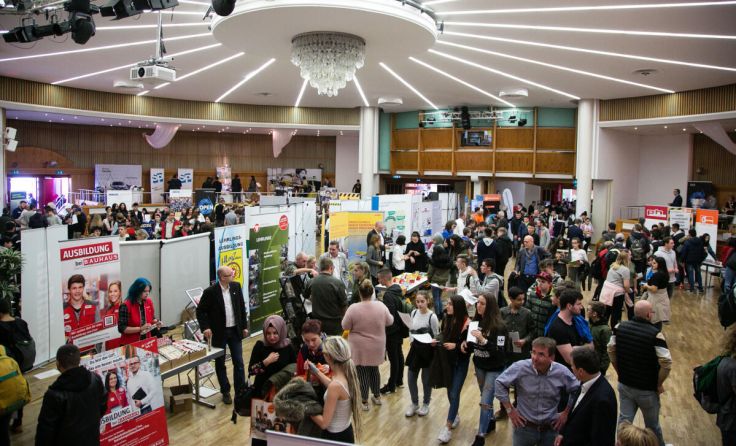 Heuer findet die Lehrlingsmesse – wie hier 2018 – wieder physisch statt. (Foto: WKO Linz-Land)